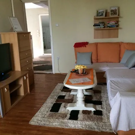 Guest house Melody Sombor